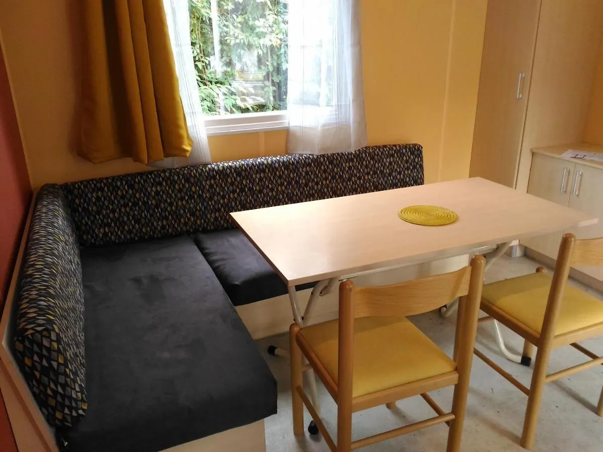 Campsite Mobil-Home Au Pied Des Pyrenees Castillon-en-Couserans